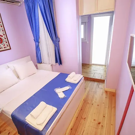 Lale Ortakoey Hotel 3*