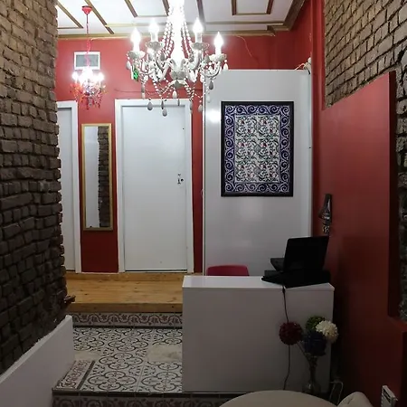 Lale Ortakoey Hotel