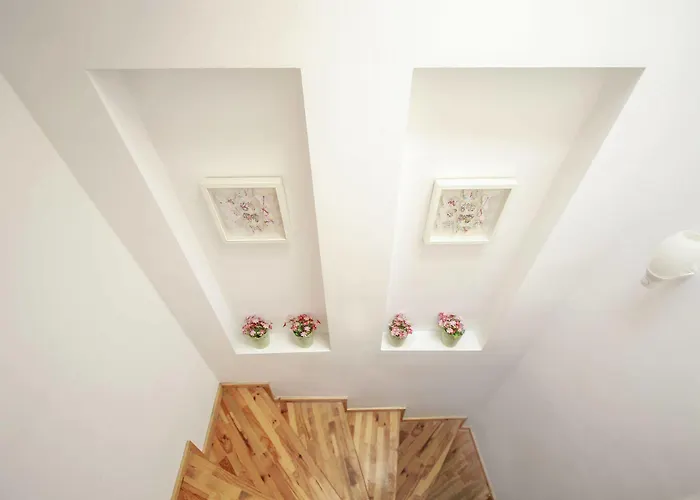 Hotel Lale Ortakoey 3*